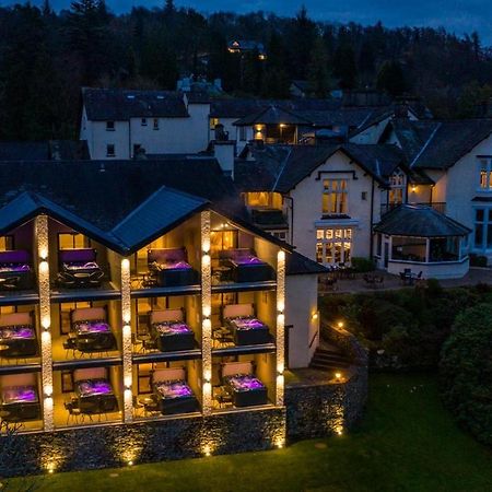 Lakes Hotel & Spa Bowness-on-Windermere Eksteriør bilde The hotel at night