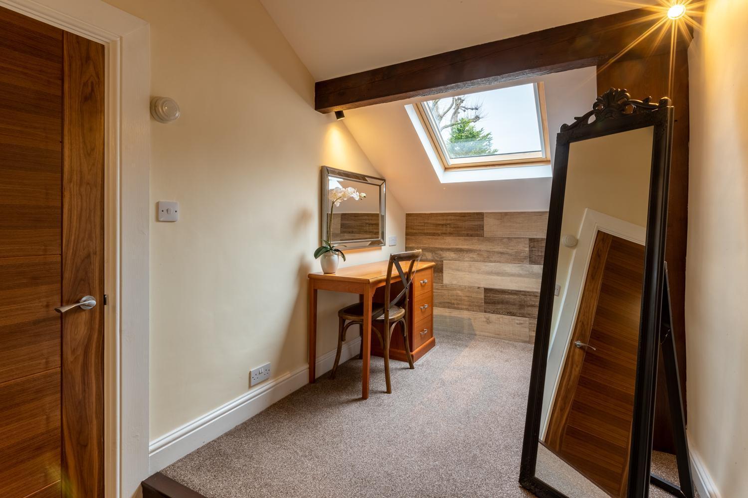 Lakes Hotel & Spa Bowness-on-Windermere Rom bilde The dressing room at The Old Vicarage