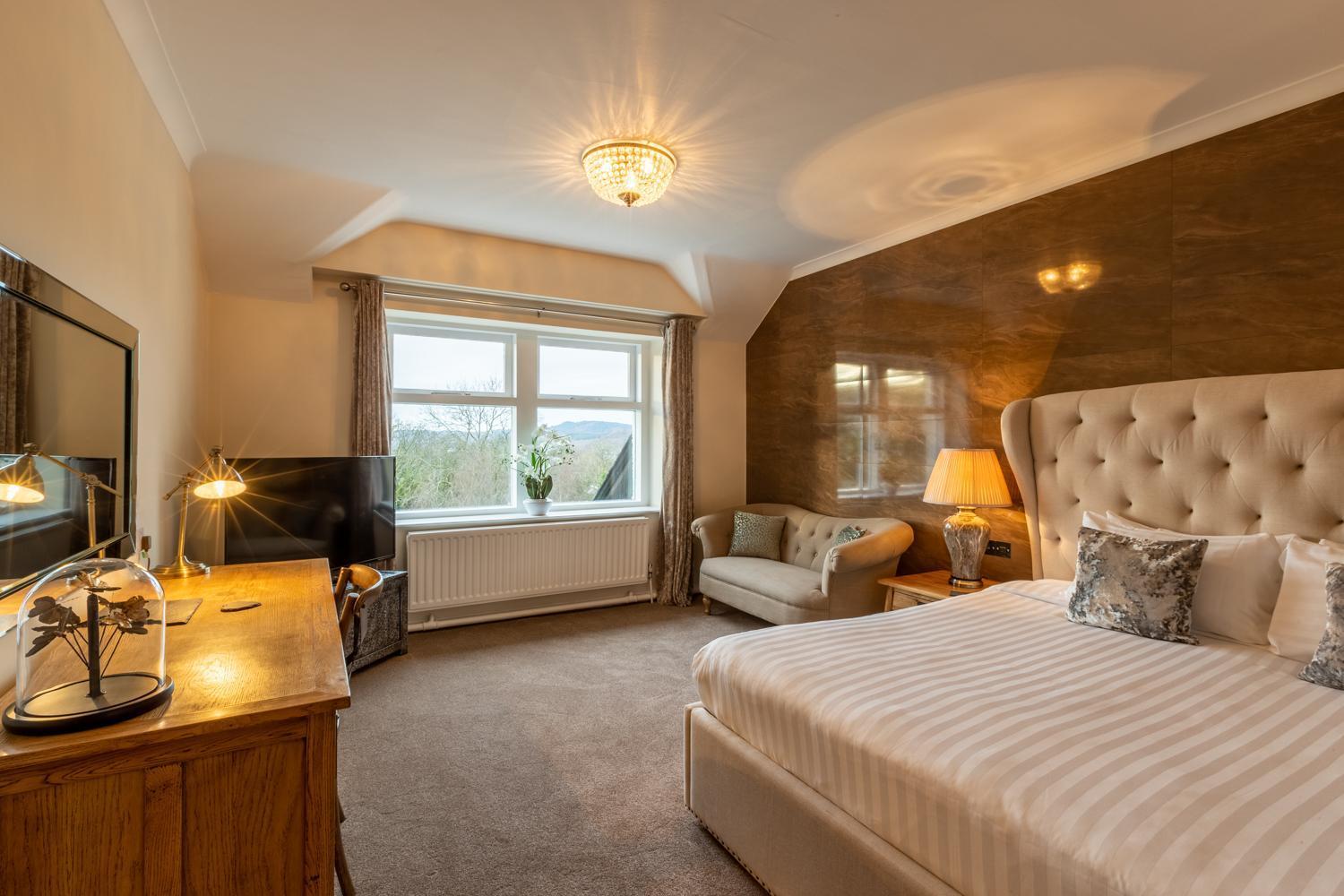 Lakes Hotel & Spa Bowness-on-Windermere Rom bilde A bedroom at the hotel